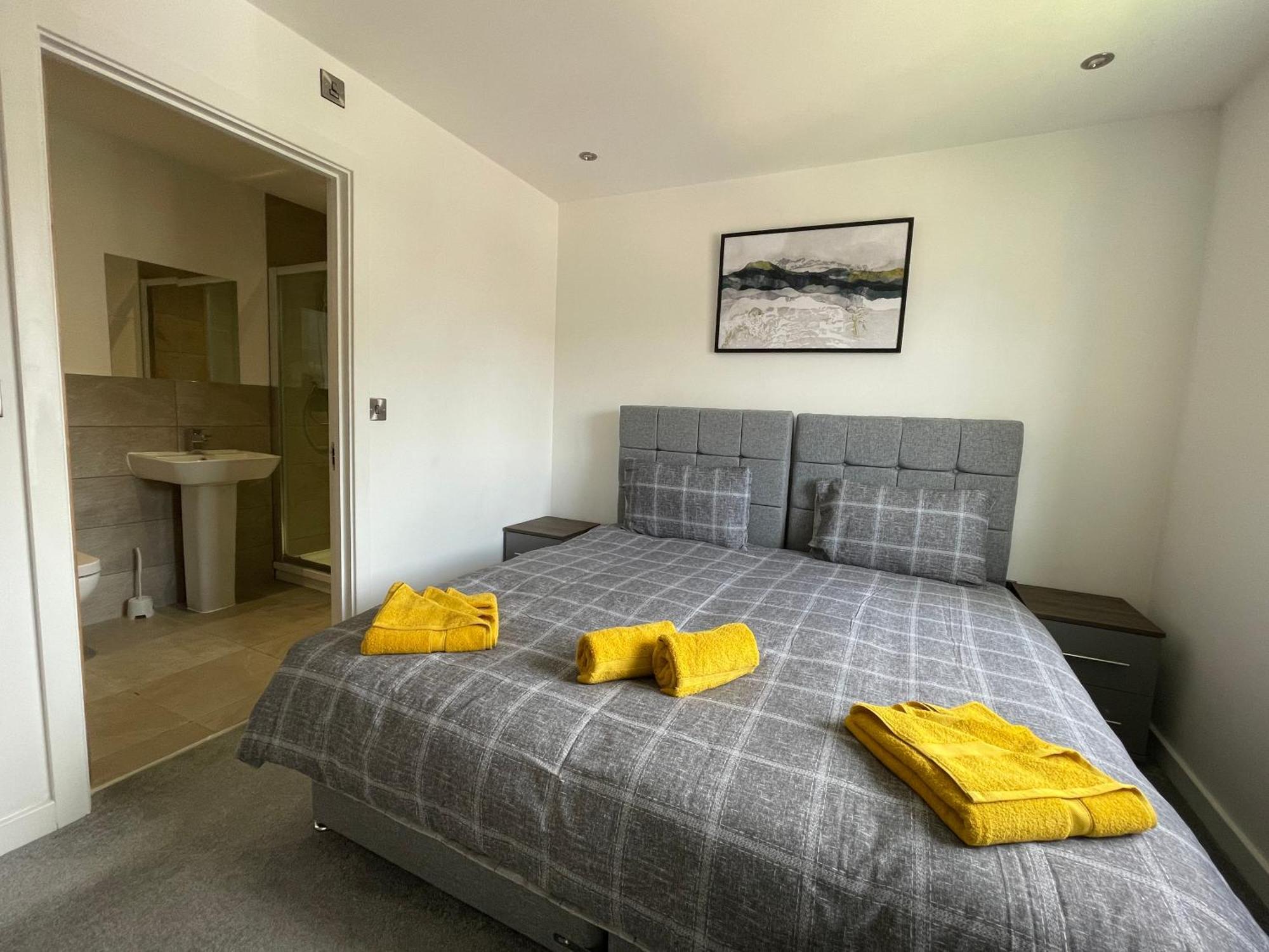 Stylish And Modern 2Br Apartment With Parking Sheffield Exterior photo